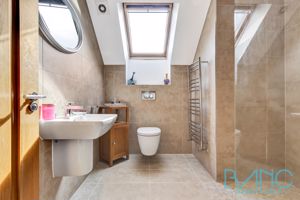 Photo 24- click for photo gallery